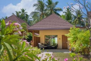 kurumba maldives holiday deluxe pool villa