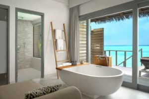 Vakkaru Maldives – Over Water Pool Villa Bathroom