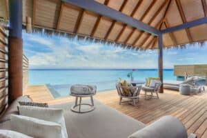 Vakkaru Maldives - Over Water Pool Villa Terrace